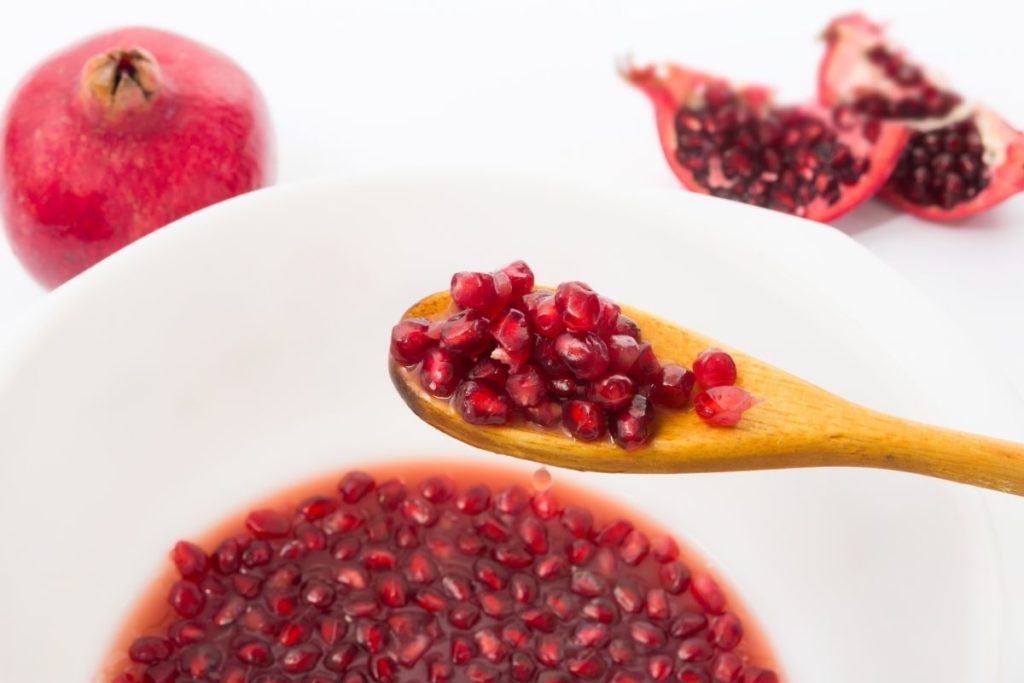 26 Fresh Pomegranate Recipes
