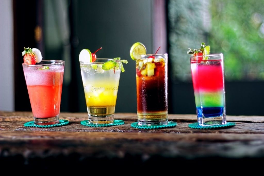 30 Easy Cocktail Recipes