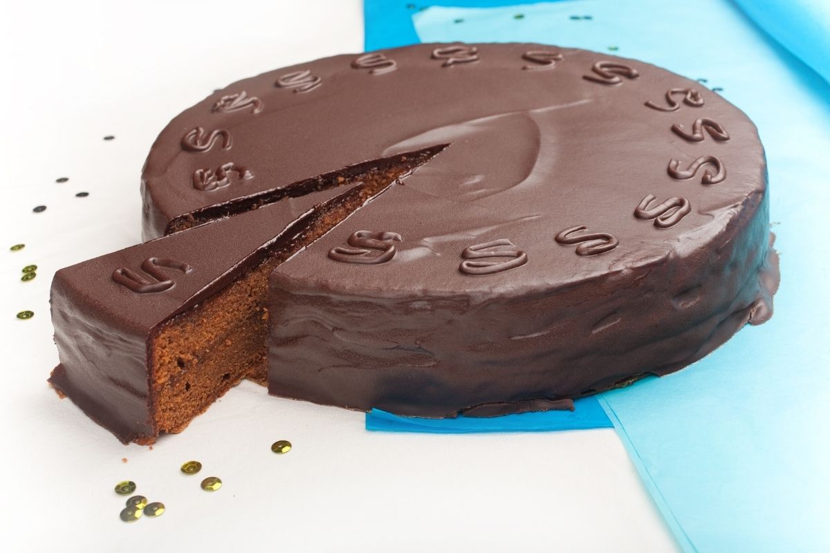 10 Gluten-Free Chocolate Chia Cake Recipes