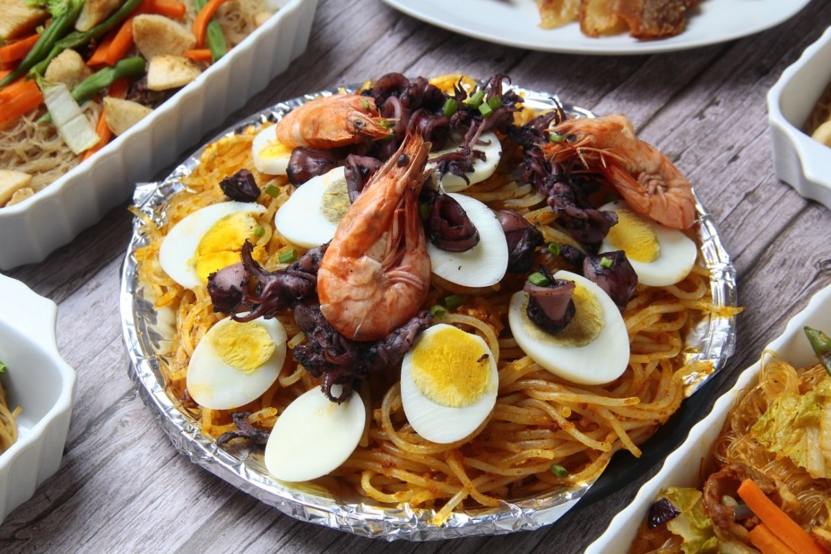20 Filipino Catering Food Ideas (12)