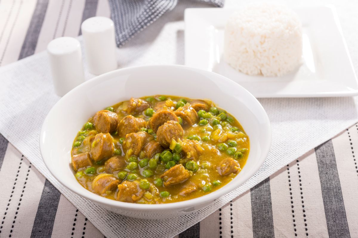 Comforting Slow Cooker Curried Sausages Recipe 
