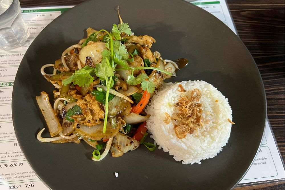 Kung Fu Chicken - Viet Pho Cafe - bet restaurants in Port Douglas