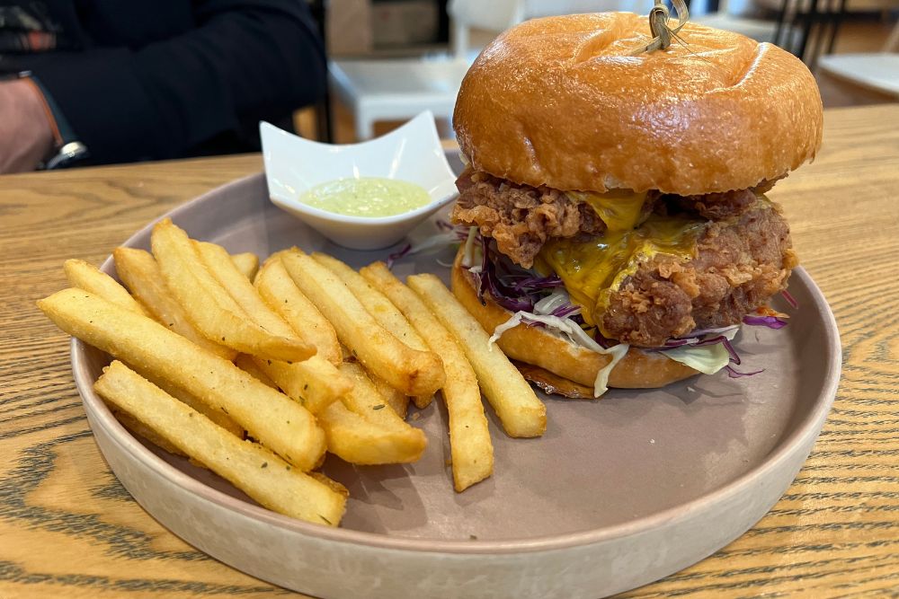 Linger Cafe - Chicken Burger
