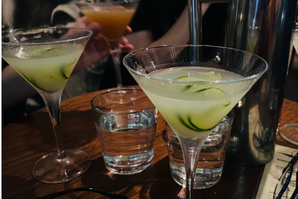 Bar Ampere - Gin Cocktails
