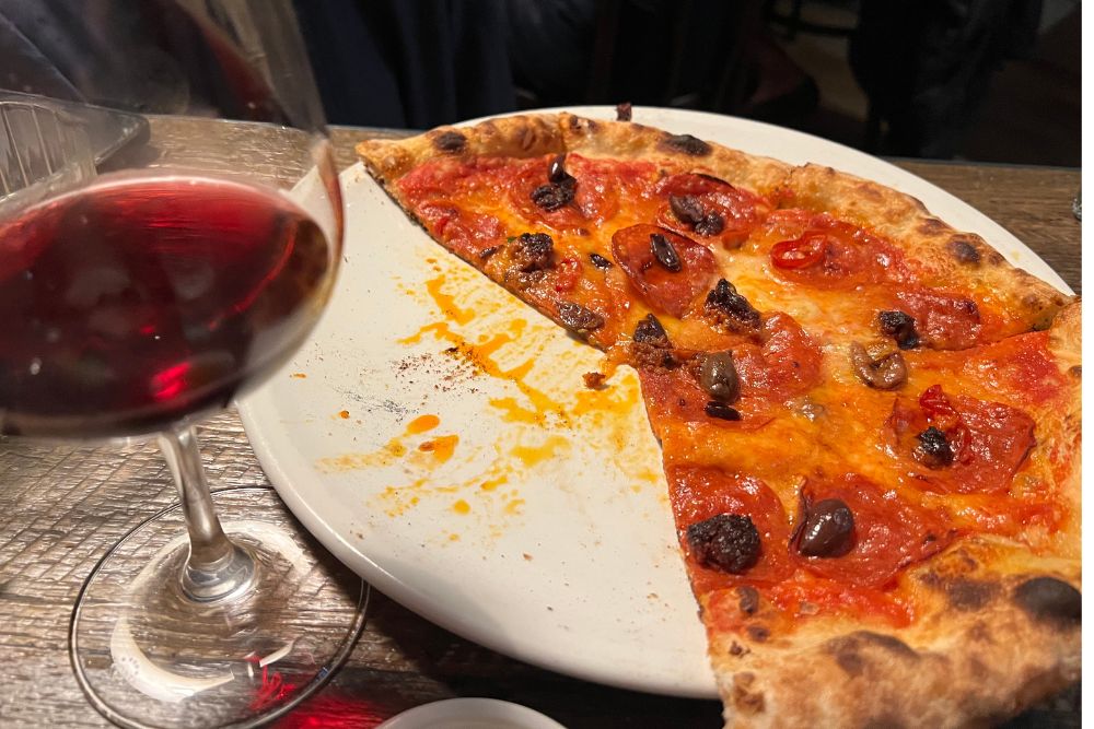 Ombra - Pizza & Wine
