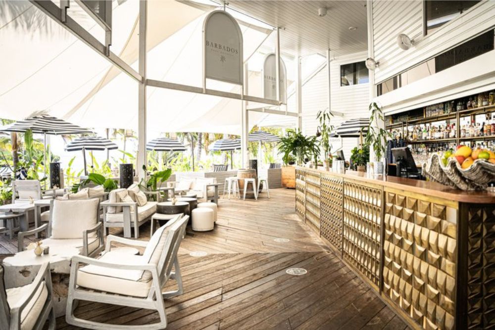 Barbados Port Douglas - Deck & Bar