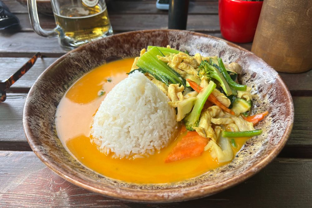 Asian Yellow Chicken Curry - Berlin - Best Thai Restaurants in Adelaide