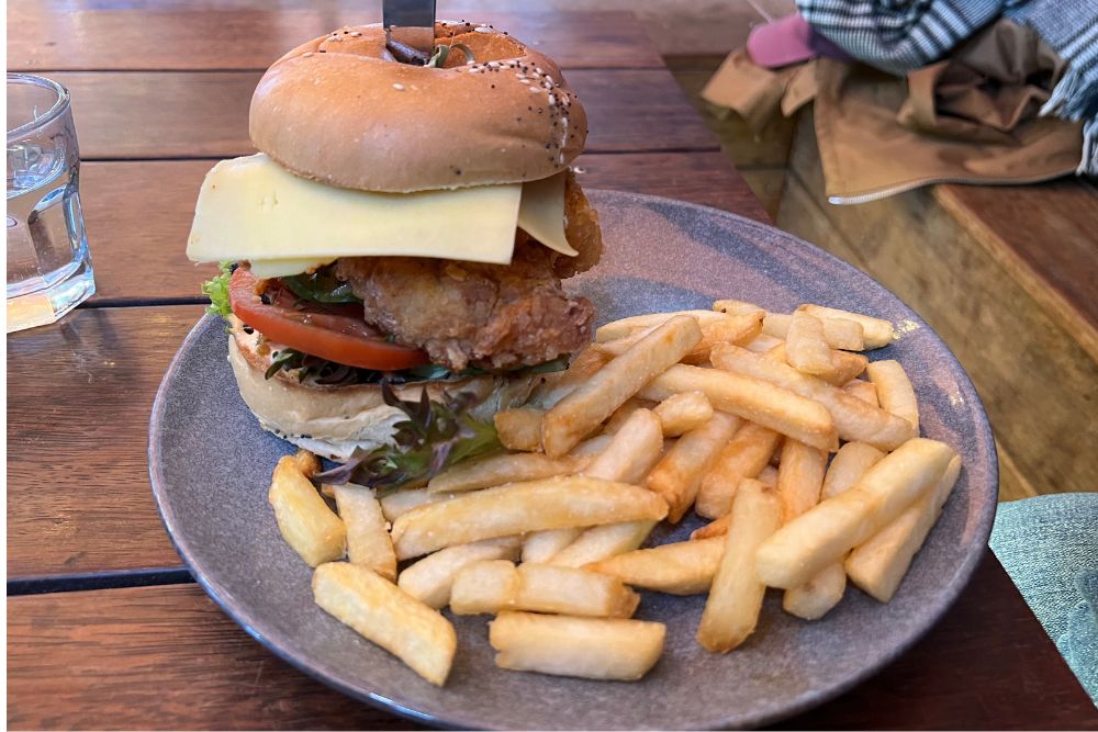Best restaurants in Mornington - Mercetta - Burger & Chips